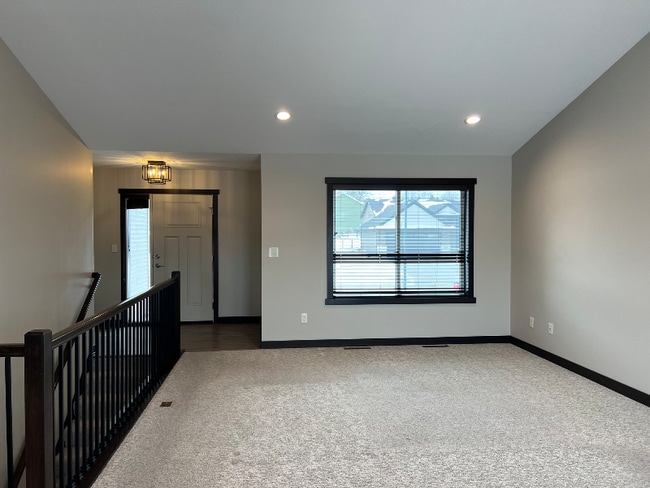 Photo - 622 15th Ave NE