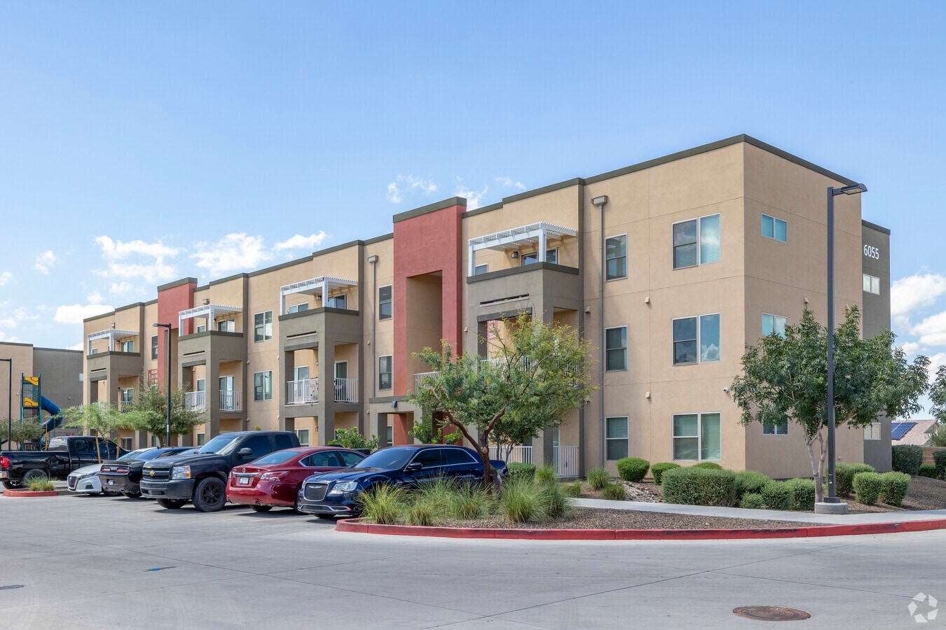 Lynne Village Apartments - Lynne Village Apartments