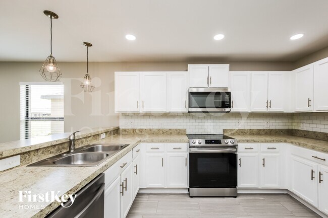 Photo - 354 Shadow Lakes Dr