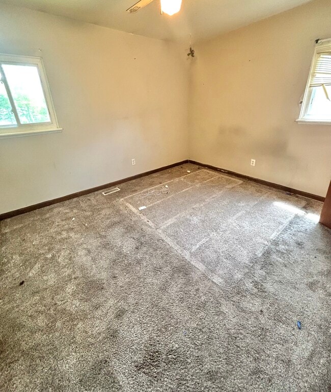 Photo - 3017 Viking St