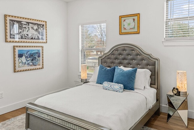 Photo - 2612 SW Livingston Square Unit ID1241302P