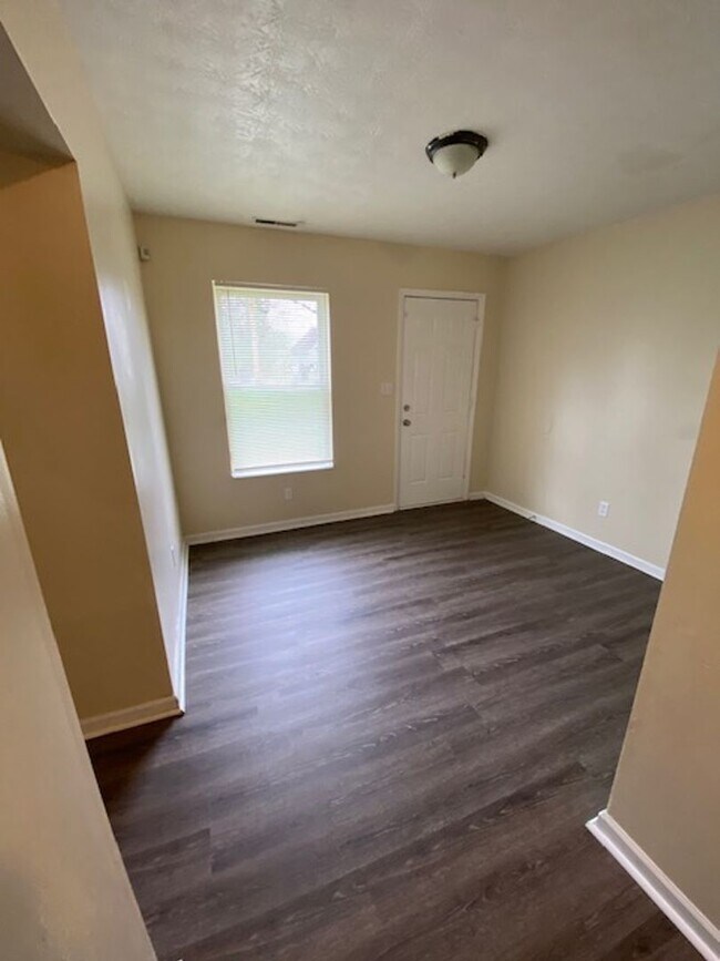 Photo - 3 Bedroom with 1 - !/2 Baths