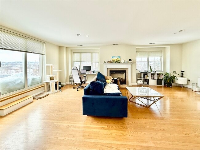 Photo - 120 Wyllis Ave