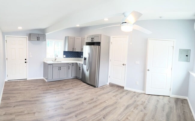 Photo - 430B Manono St Unit 430B Manono Street, Front Home