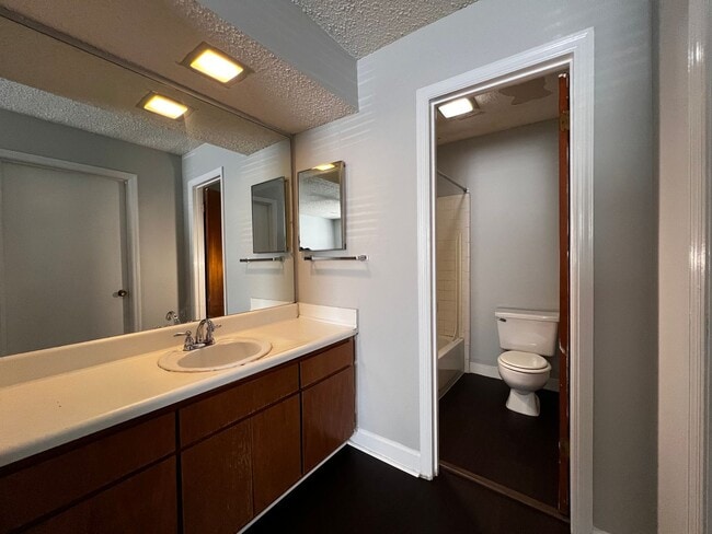 Photo - 210 Appleby Dr Unit APP218