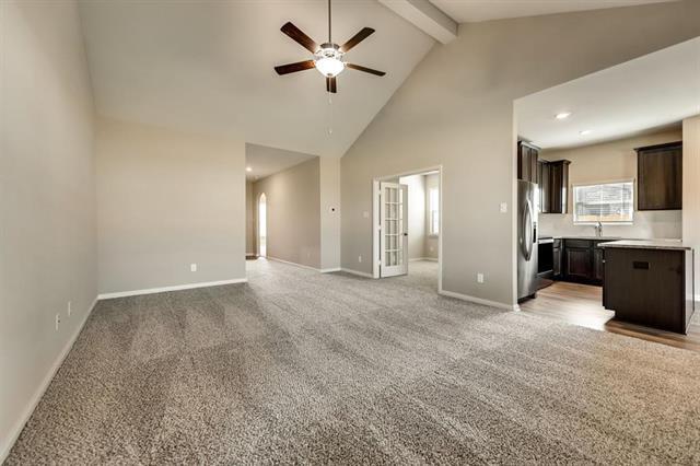 Photo - 112 Lamont Rd