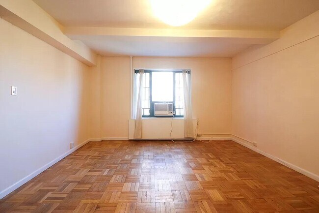 Photo - 5 Metropolitan Oval