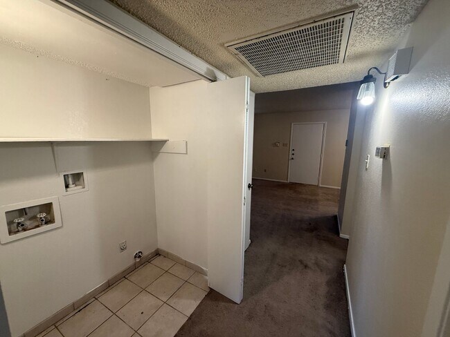 Photo - Sunset Heights, Near I-30 and Hulen Street... Unit C