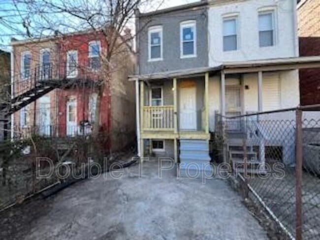 Photo - 3010 Grayson St