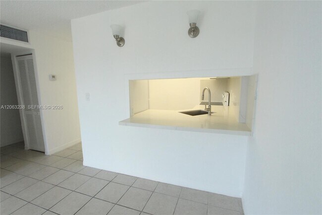 801 NW 47th Ave Unit 806W