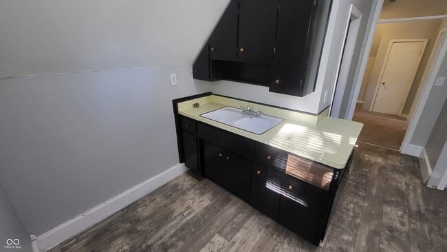 Photo - 1807 Raible Ave