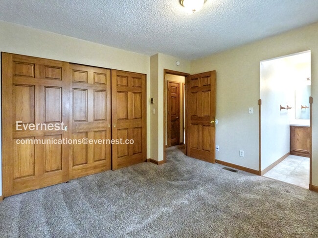 Photo - 712 Frontier Ct