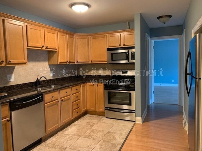 Photo - 13 Simpson St Unit B