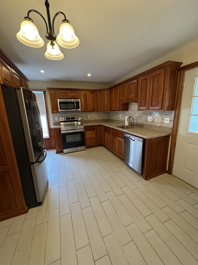 Photo - 220 Lafayette St Unidad #1