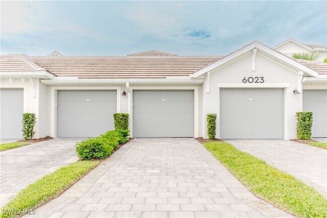 Photo - 6023 Ellerston Wy Unidad 1822