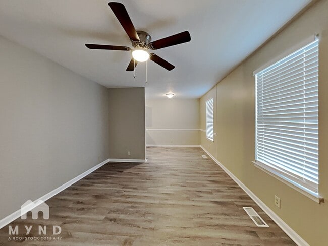 Photo - 305 Burlwood Ct Casa