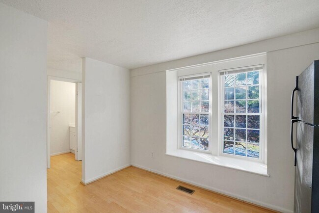 Photo - 6515 Field Master Dr