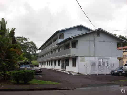 Building Photo - - Kapiolani Villas Condo