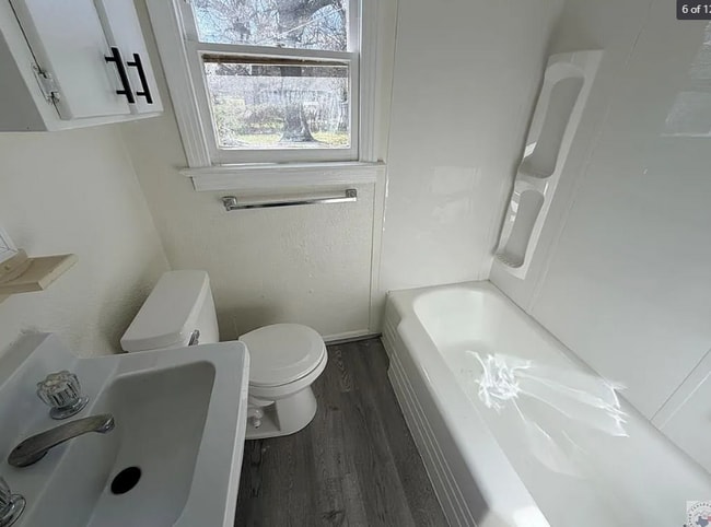 Photo - 828 Burma Rd