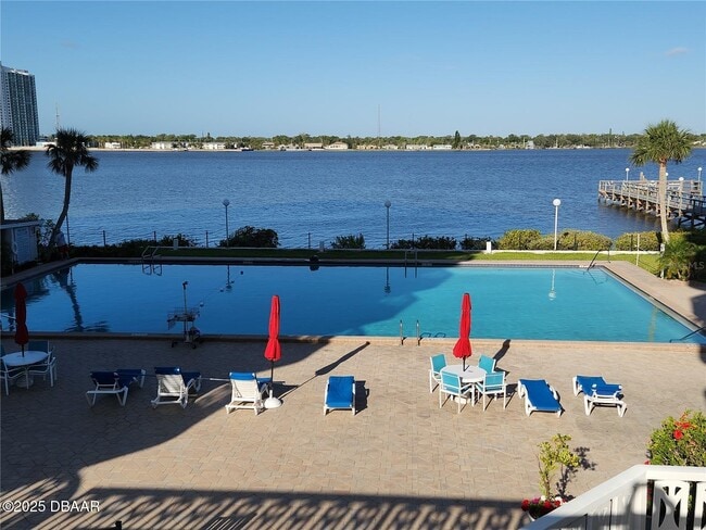 Photo - 935 N Halifax Ave Unit 602