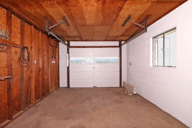 Photo - Fredericksburg 3 bedroom w 2 car garage