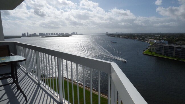 Photo - 115 Lakeshore Dr Condo Unit 1548