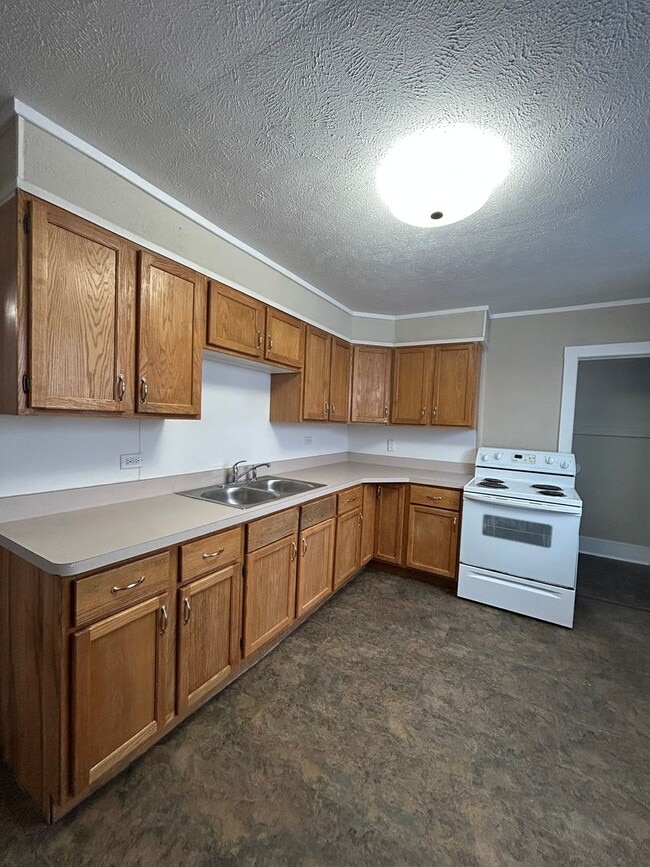 Photo - Updated 3-Bedroom, 1-Bathroom Home – $1,425/Month | 1,092 Sq. Ft. | Accepting Section 8