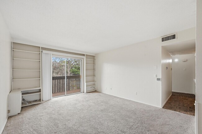 Photo - 4845 Cedar Springs Rd