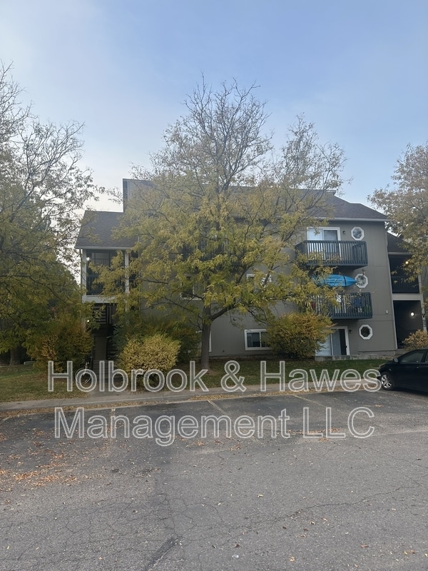 Building Photo - 4531 Boardwalk Dr