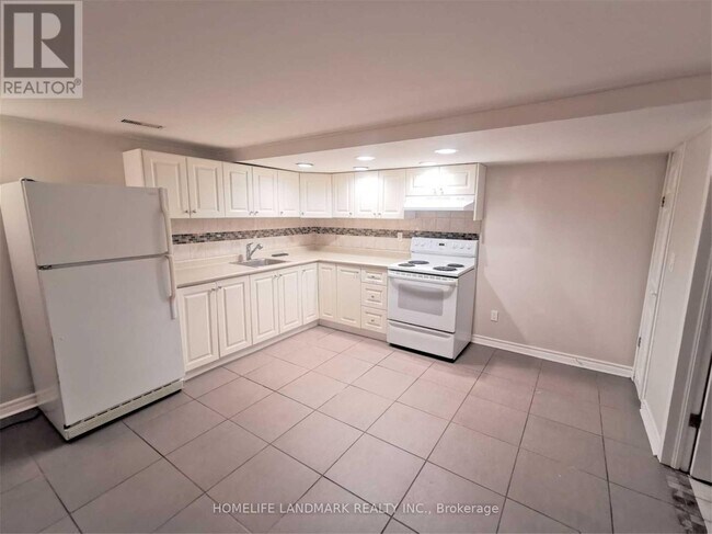 Photo - 727 Hewson Dr