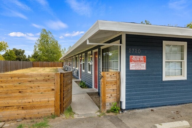 Photo - 2720 Forrest St Unit 2
