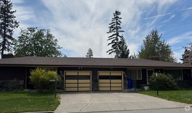 Building Photo - 613 W Jay Ave Unit 1 Rental
