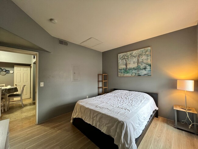 Photo - 2615 W Gary Ave Unit 2081