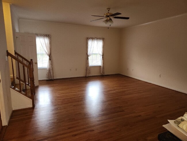 Photo - 23 Babylonica Ct