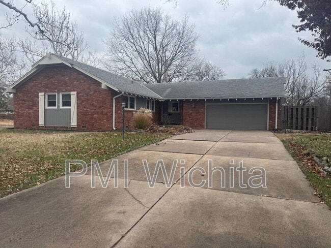 Building Photo - 9601 W Tee Ln