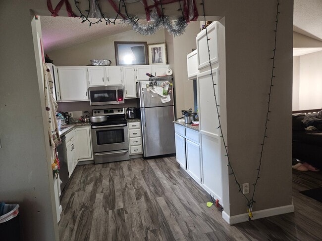 Photo - 10259 Englewood Dr