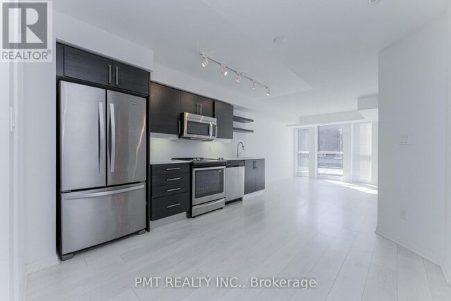 Photo - 400 Adelaide St E Unit 310