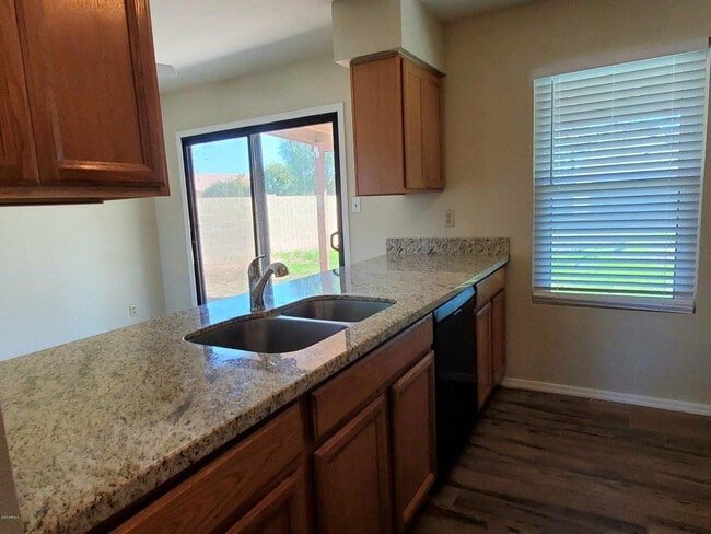 Photo - 5513 W Folley St