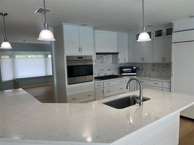 Photo - 601 64th Ave