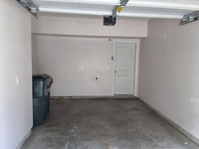 Photo - 8129 Wistar Creek Mews