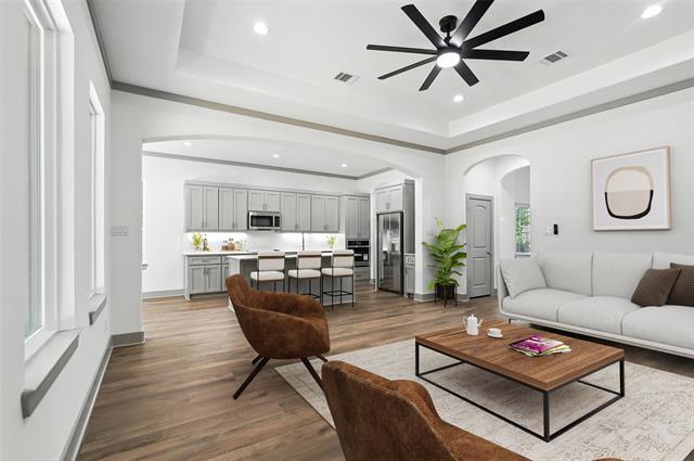 Photo - 716 Oak Creek Dr