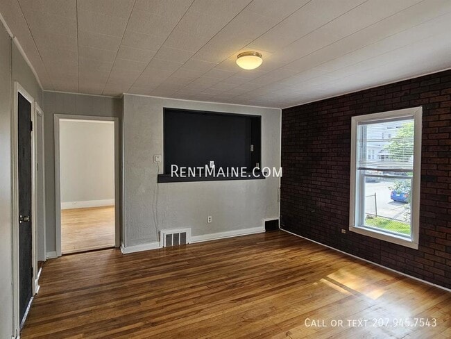 Photo - 27 Elm St Unit 2