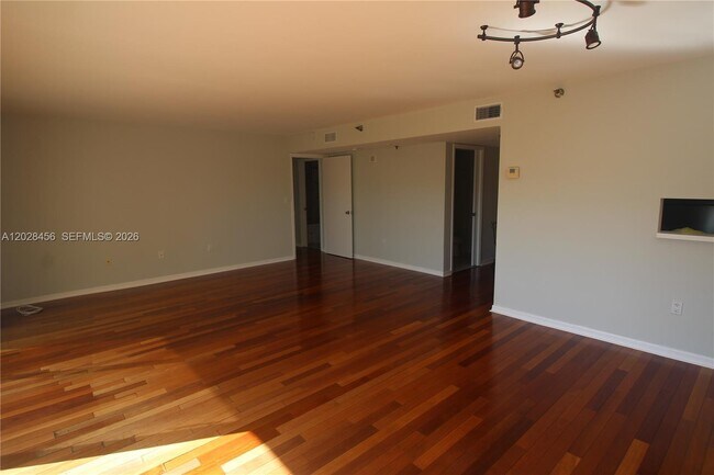 Photo - 441 Valencia Ave Unit 202
