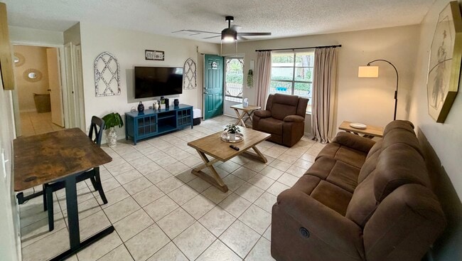 Photo - 1133 Glenwood Rd Unit B