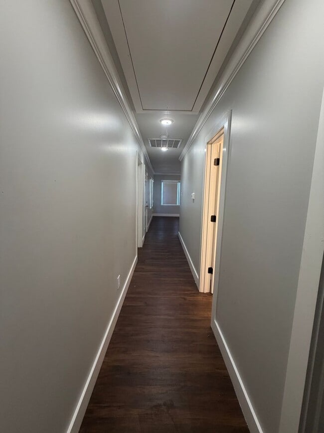 3808 Beverly Dr