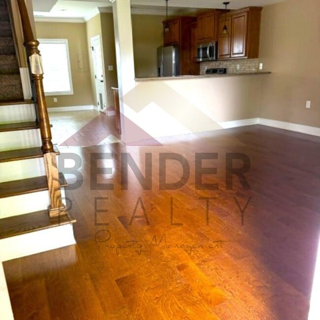 Photo - **REDUCED** TOWNHOME IN THE CITY