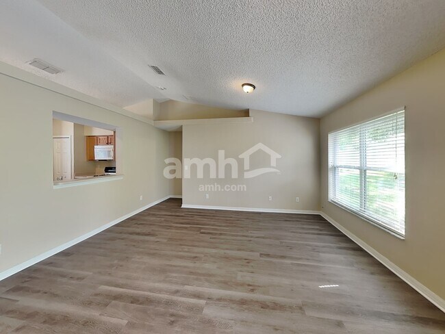 Photo - 13404 Silver Leaf Cir