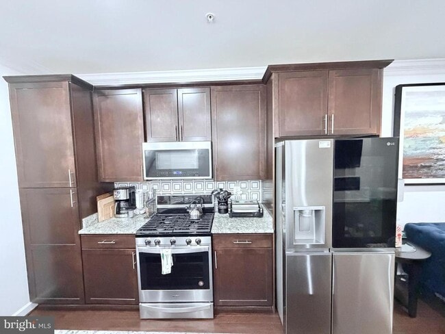 Building Photo - 7232 Barrberry Ln