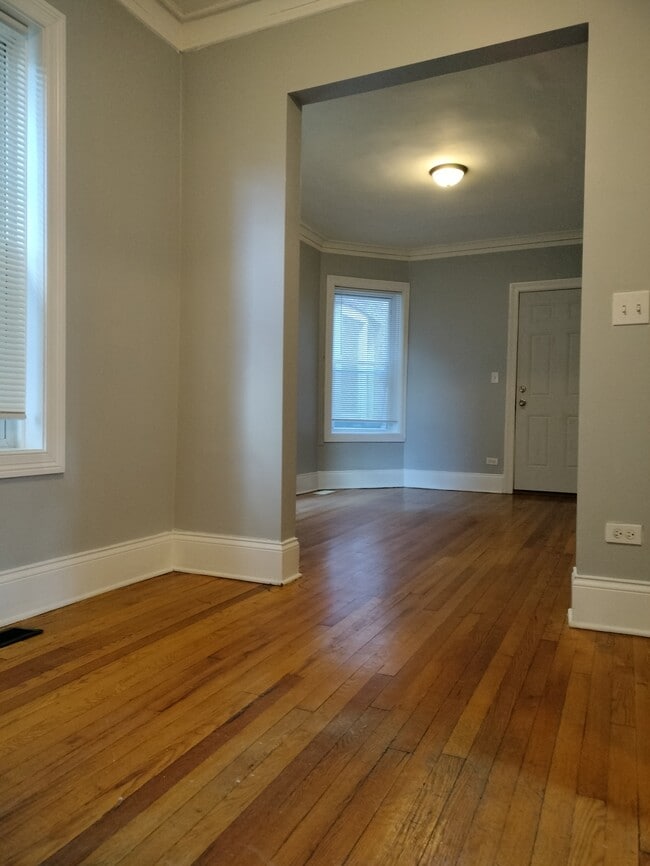 Photo - 7408 S Eberhart Ave Unit 1R