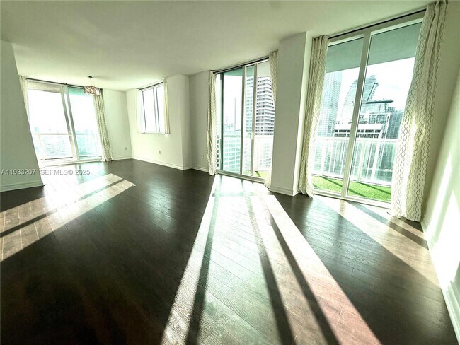 Photo - 253 NE 2nd St Unit 3309